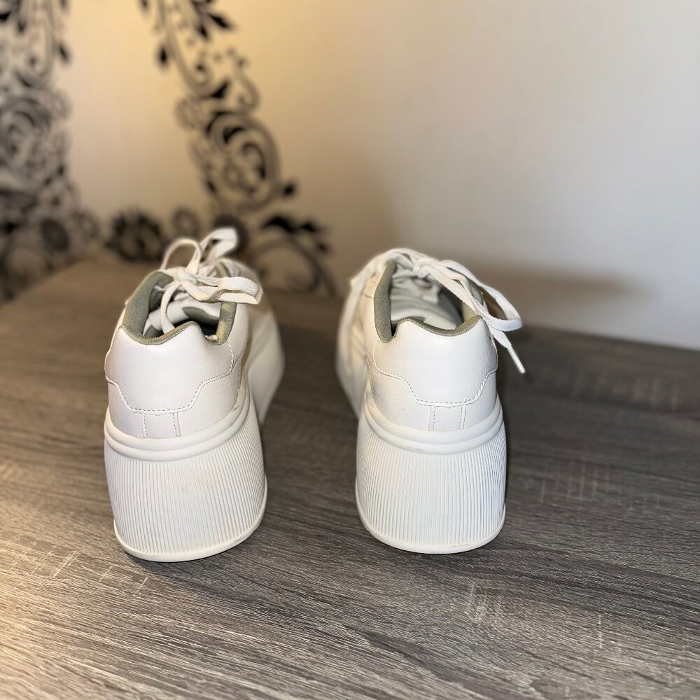 ZARA White Platform Sneakers – Minimalist Chunky Lace-Up Shoes Size 39